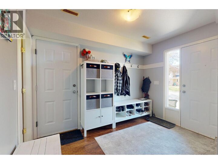 Property Photo:  448 Wigglesworth Crescent  BC V1X 7N1 