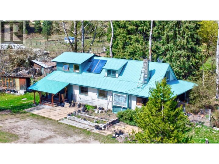 Property Photo: 3837 Pass Creek Road BC V0G 1H1