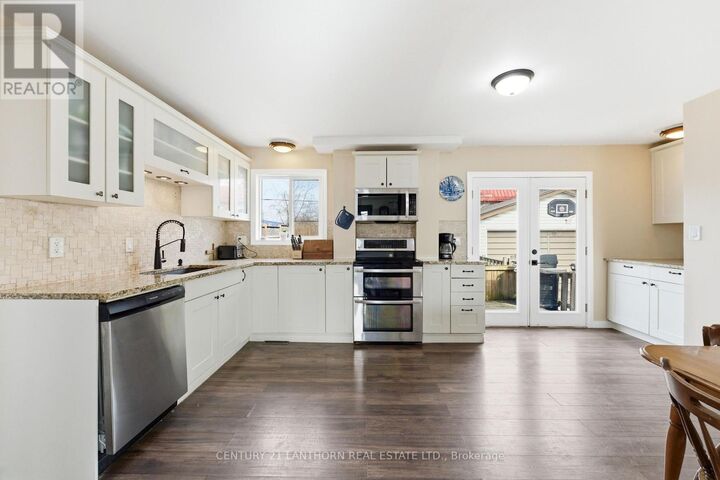 Property Photo: 29 Valleyview Crescent ON K8P 3E9