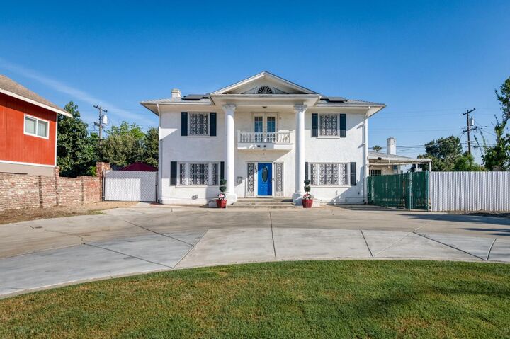 Property Photo:  1407 E Princeton Avenue  CA 93704 