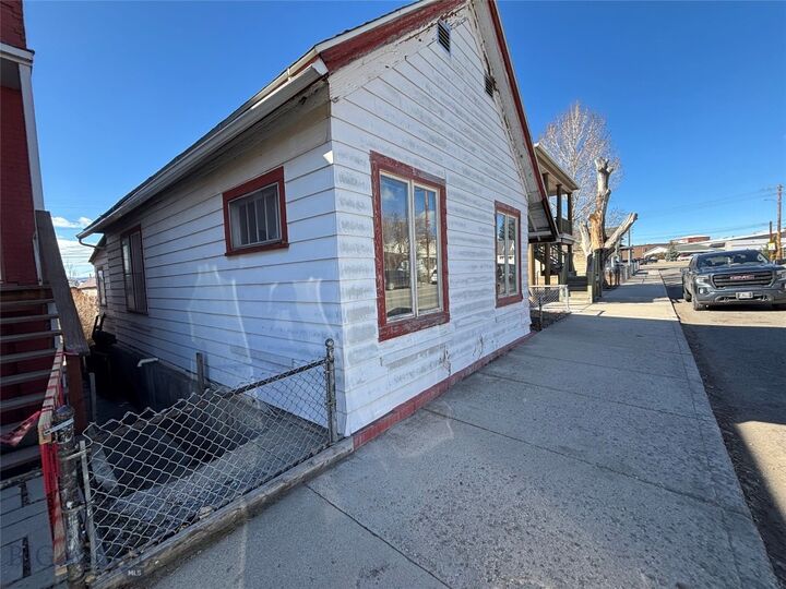 Property Photo:  1130 E. 2nd Street  MT 59701 