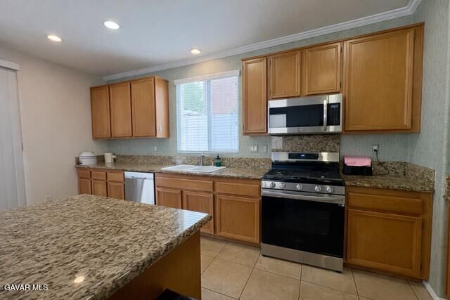 Property Photo:  16149 Crespin Court  CA 92394 