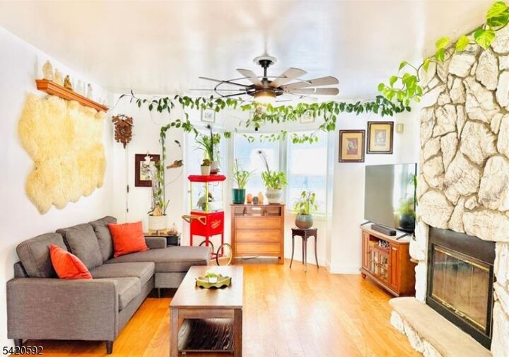 Property Photo:  22 Church St  NJ 07110 