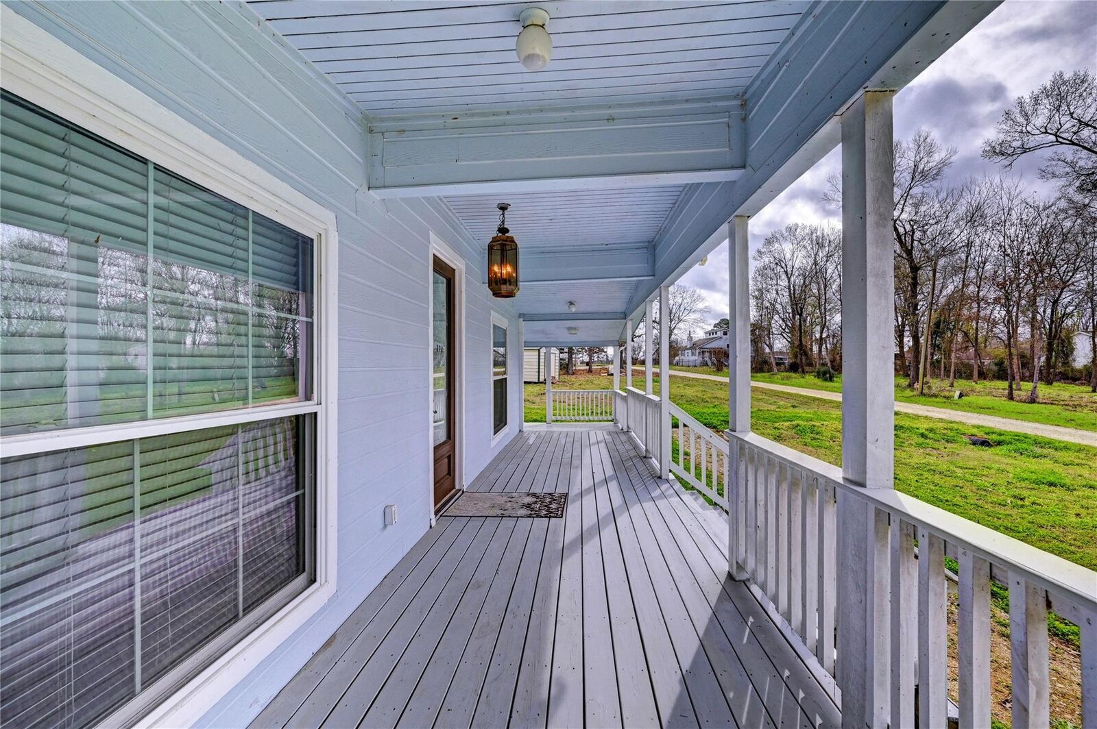 Property Photo:  170 Mesa Verde  TX 77351 