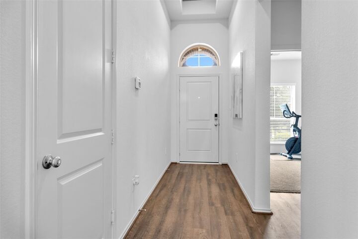 Property Photo: 549 Cedar Harbor Court TX 77304