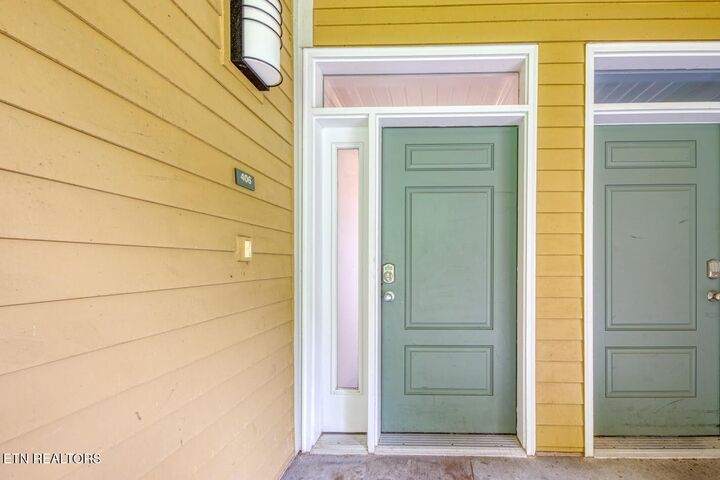 Property Photo: 3001 River Towne Way 406 TN 37920