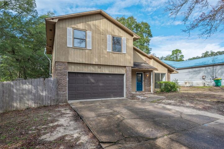 Property Photo: 514 Linden Avenue FL 32578