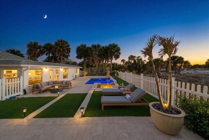 Property Photo: 1038 Eldorado Avenue FL 33767