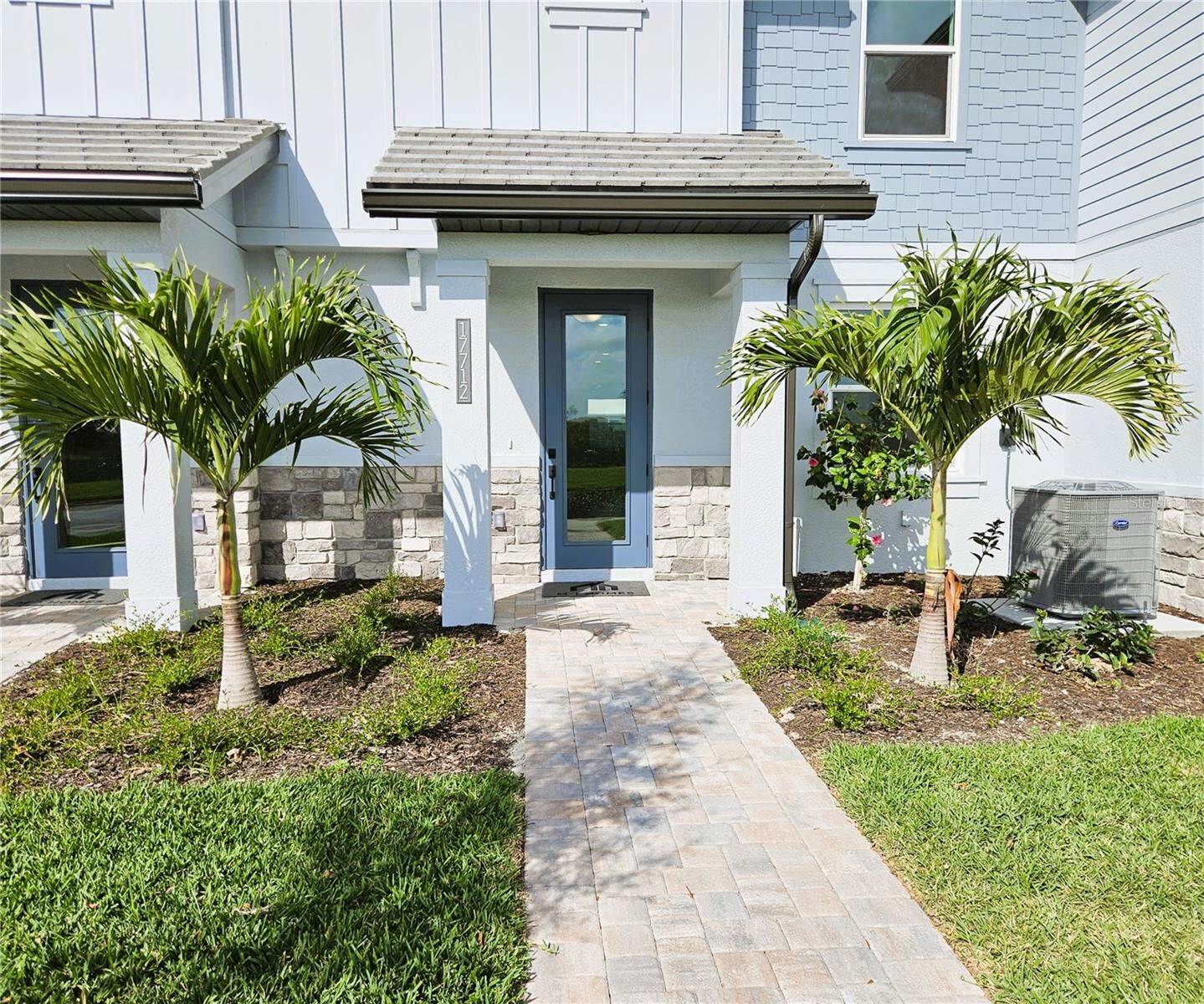 Property Photo:  17712 Broadleaf Loop  FL 34293 