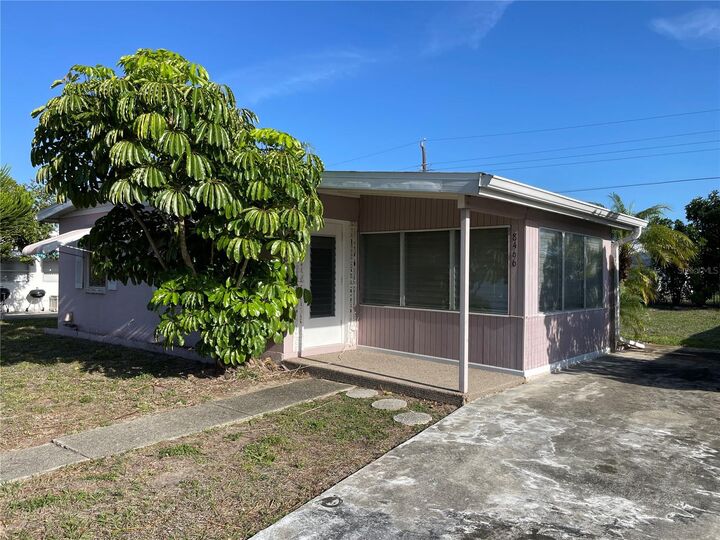 Property Photo:  8466 Bumford Avenue  FL 34287 