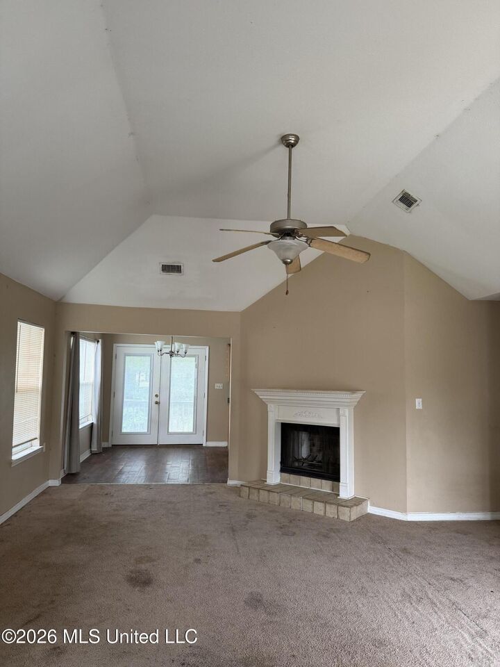 Property Photo: 6 Laudeac Court MS 39571