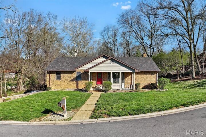 Property Photo: 995 Berkshire Drive IL 62025