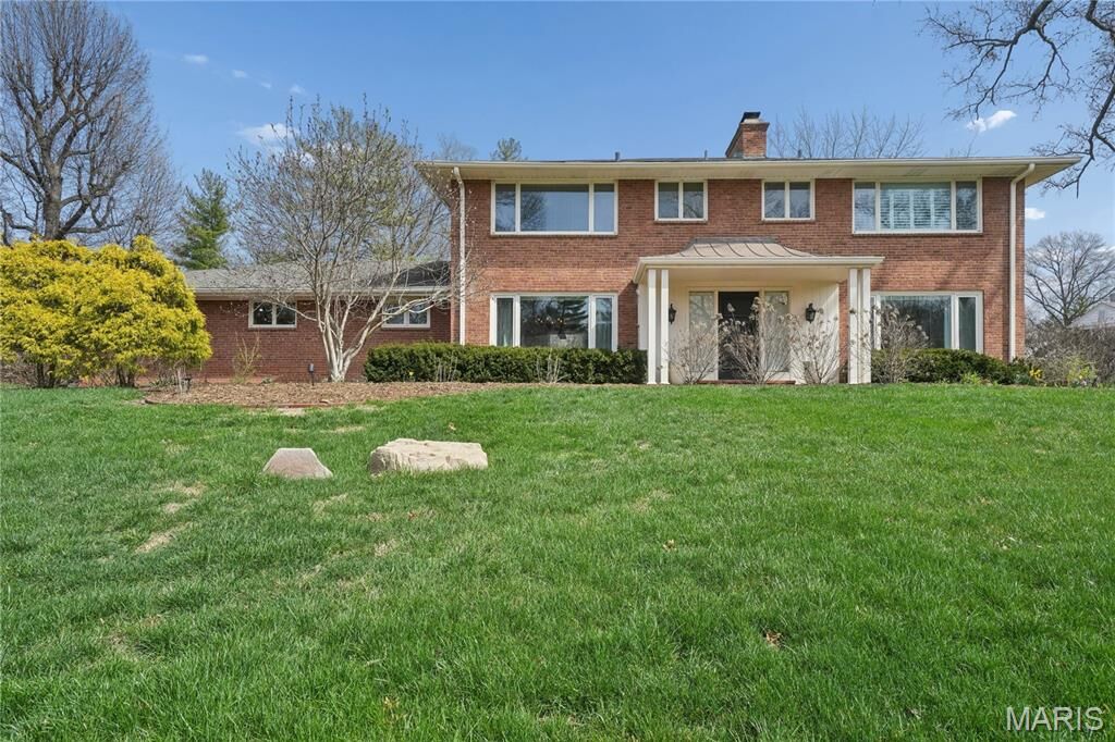 Property Photo: 62 Briarcliff MO 63124