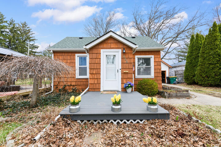 Property Photo:  664 Riverbank Street  MI 48192 