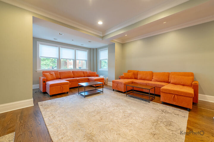 Property Photo:  3639 N Troy Street 2  IL 60618 