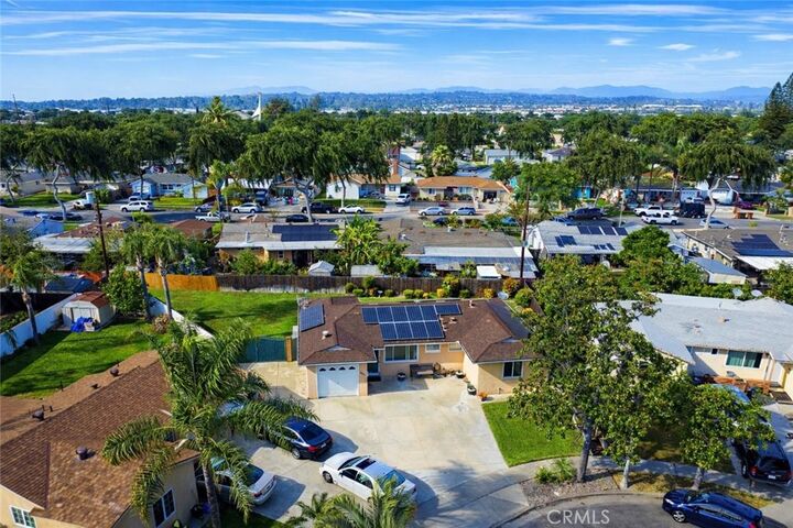 Property Photo:  605 Juniper Avenue  CA 92833 