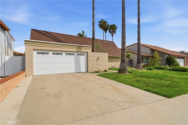 Property Photo:  9319 Shrike Avenue  CA 92708 