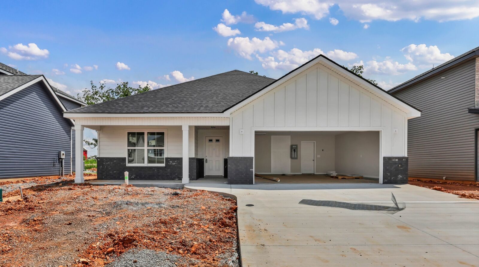 Property Photo: 2677 Brewster Dr TN 37042