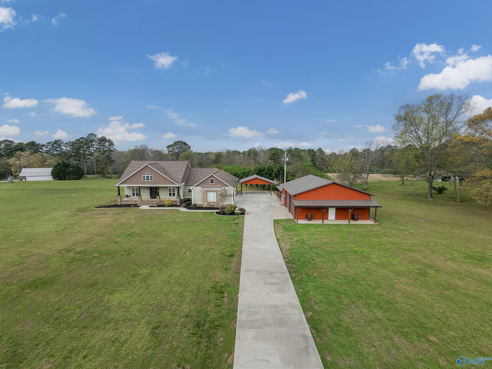 Property Photo:  3121 Cathedral Caverns Highway  AL 35747 