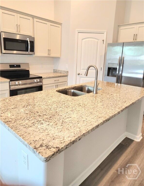 Property Photo:  118 Fenway Street  GA 31407 
