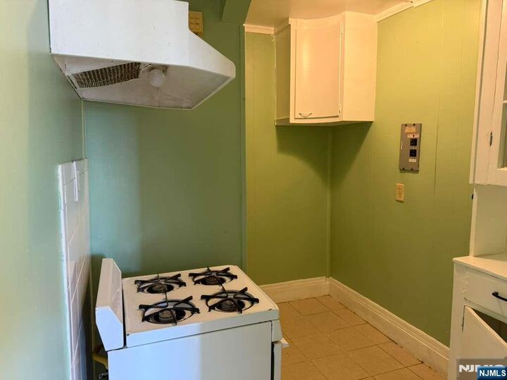 Property Photo:  231 Myrtle Avenue  NJ 07111 