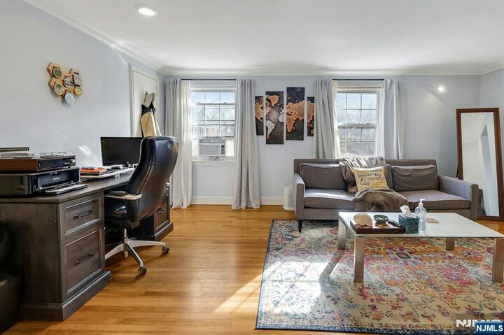 Property Photo:  190 Knickerbocker Road #10  NJ 07631 