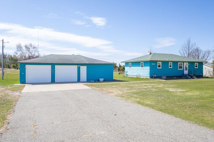 Property Photo:  3006 Roosevelt Road SE  MN 56601 