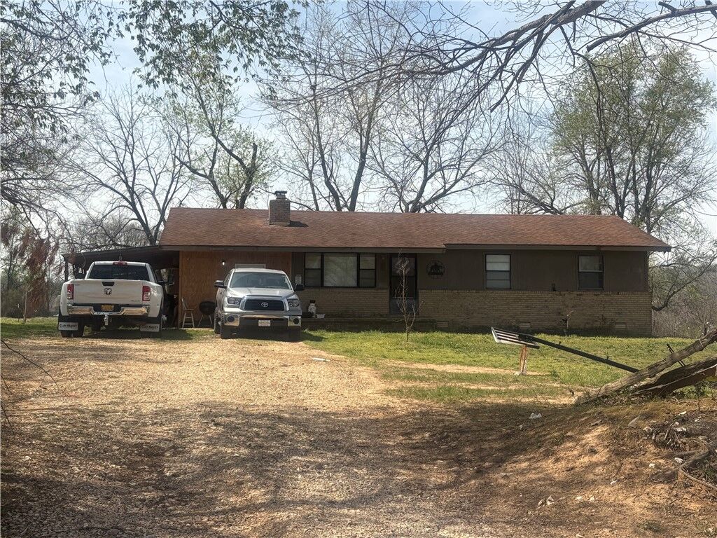Property Photo:  160 S Oklahoma Street  AR 72675 