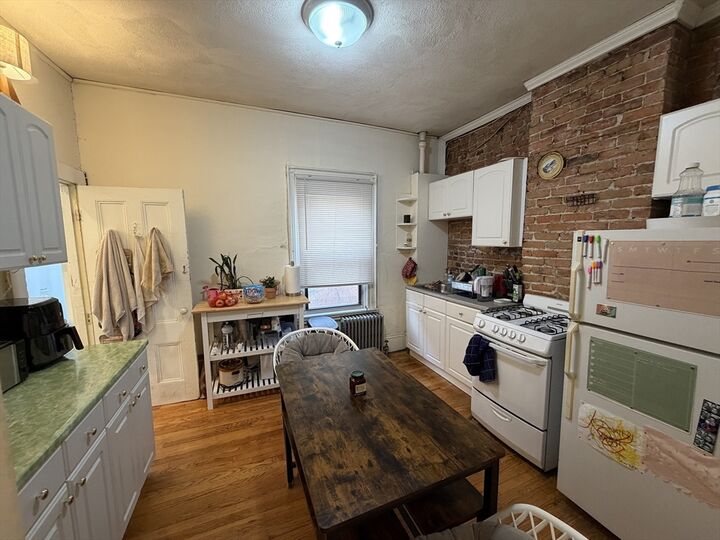 Property Photo:  17 Worthington Street 3  MA 02120 