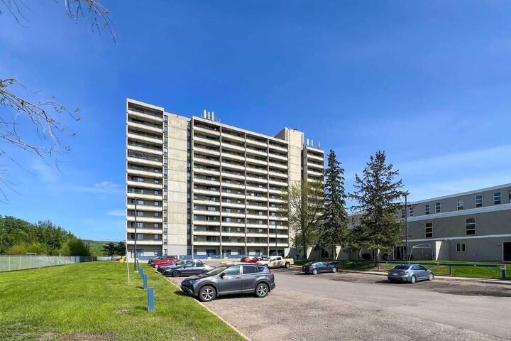 13221 Macdonald Drive 1011 — photo 1