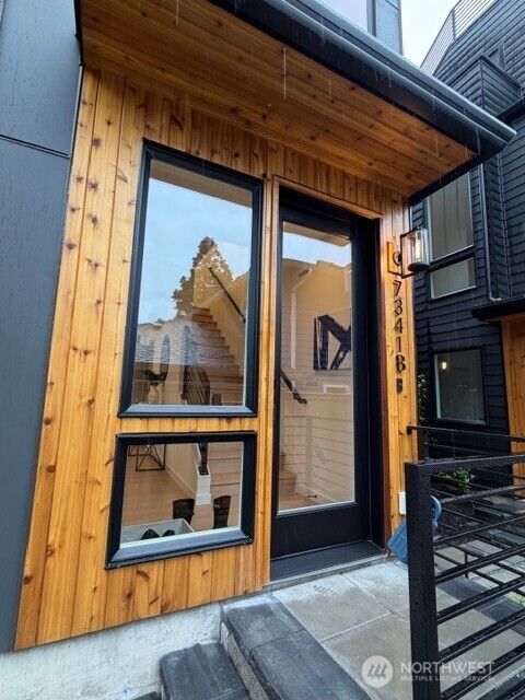 Property Photo: 7341 California Avenue SW B WA 98136