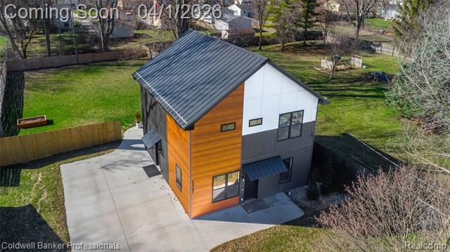 Property Photo:  2407 Pollard Road N  MI 48911 