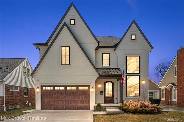 Property Photo:  2438 Evergreen Drive  MI 48073 