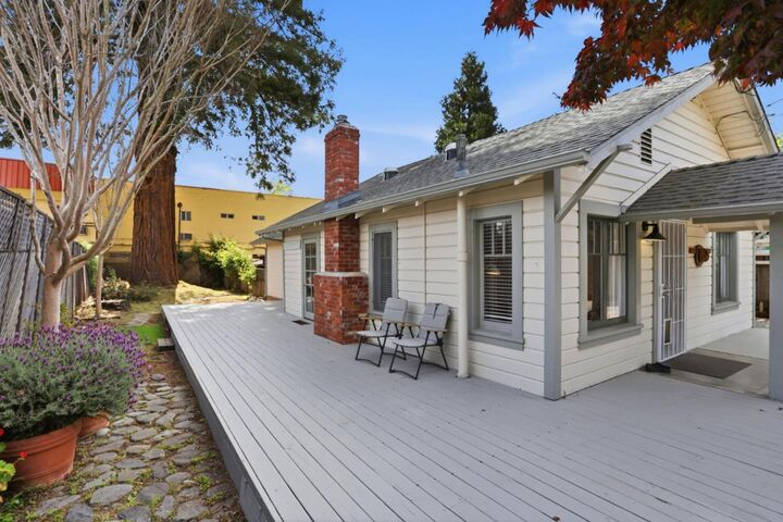 Property Photo:  119 Kennan Street  CA 95060 