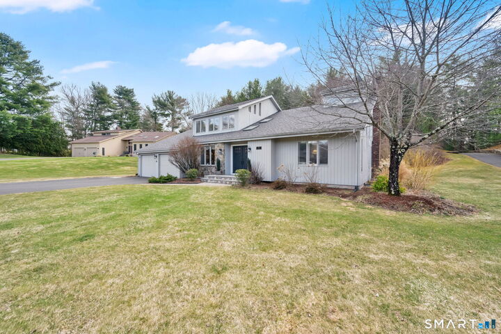 Property Photo:  56 Falcon Lane  CT 06033 