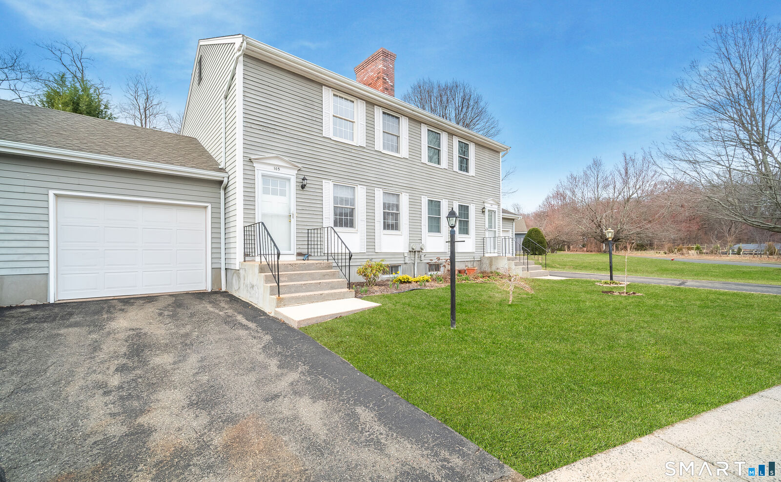 Property Photo:  105 Sunrise Circle  CT 06095 