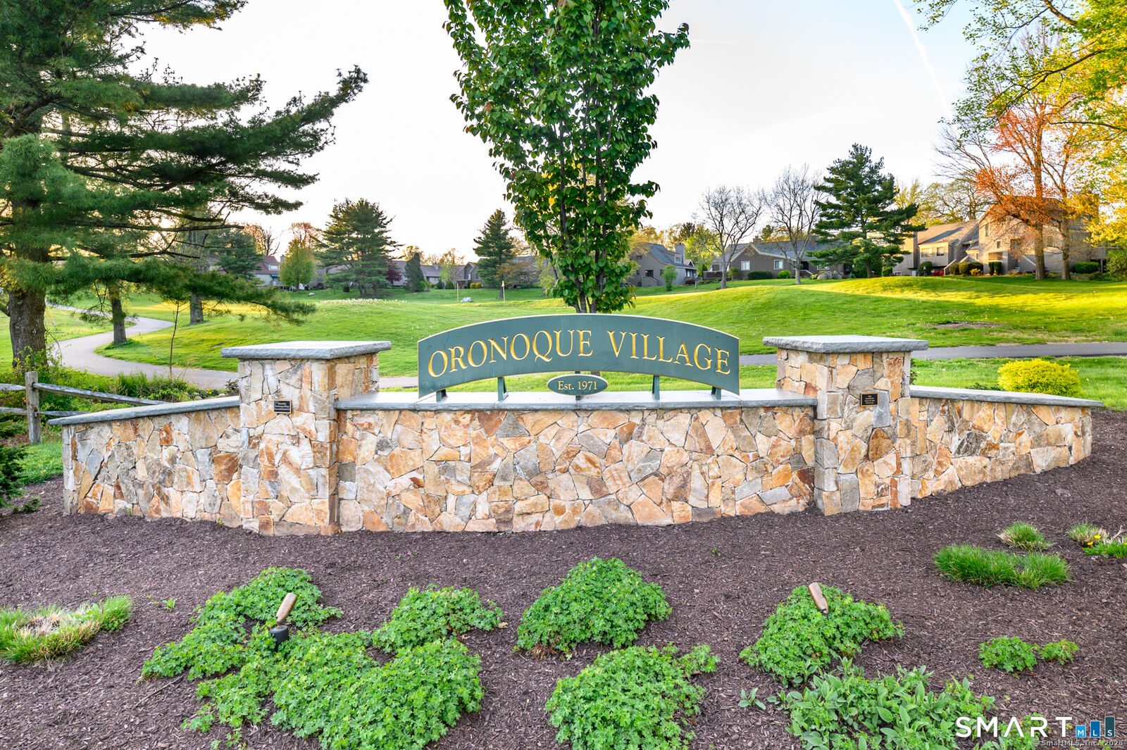 Property Photo:  99 Seminole Lane A  CT 06614 