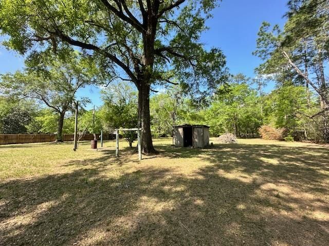 Property Photo:  16437 NW County Road 12  FL 32321 