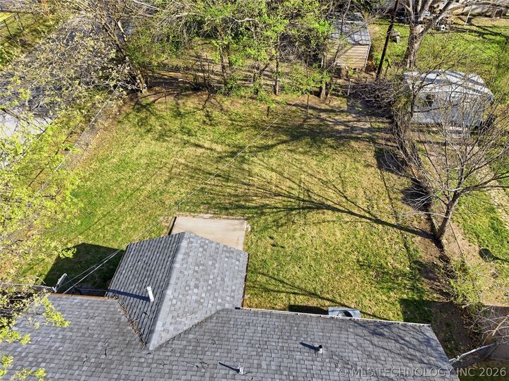 Property Photo:  1403 E 49th Place  OK 74105 
