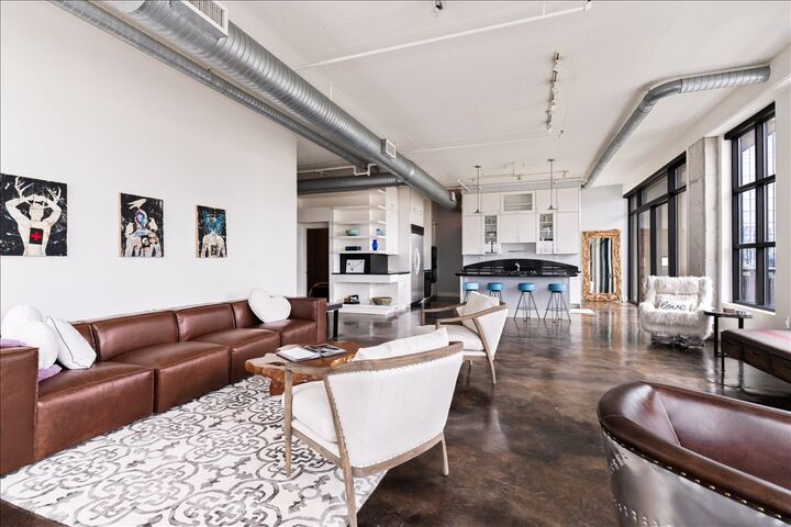 Property Photo:  311 W 5th Street 1005  TX 78701 