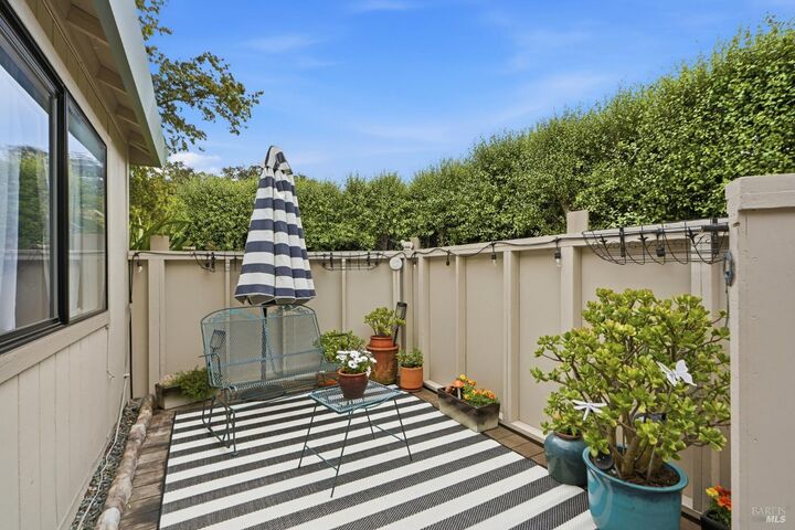 Property Photo:  32 Dockside Circle  CA 94903 