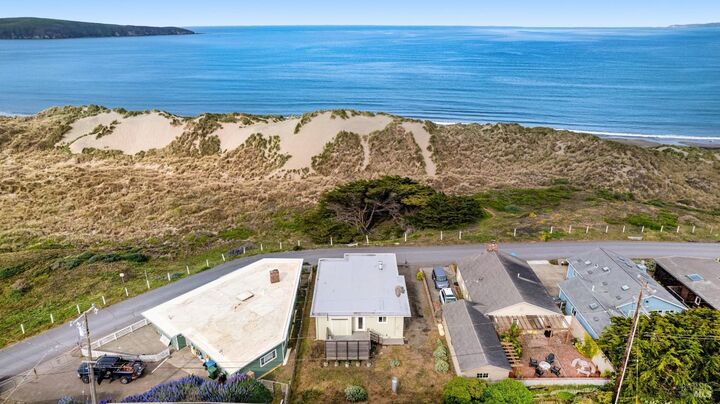 Property Photo:  41 Cliff Street  CA 94929 