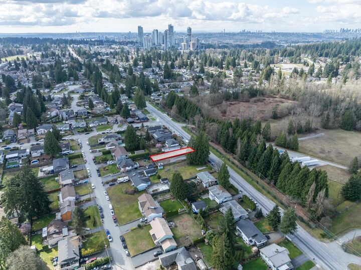 Property Photo: 1116 Glenayre Drive BC V3H 1J7