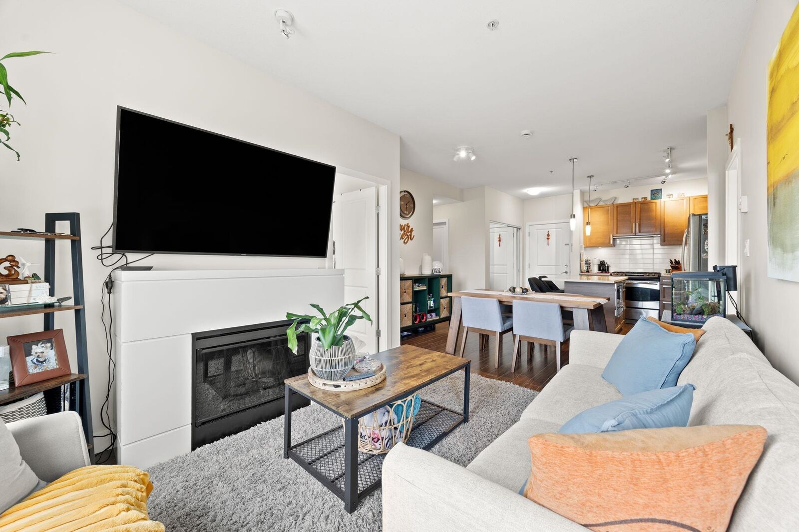 Property Photo: 15850 26 Avenue 312 BC V3Z 2N6