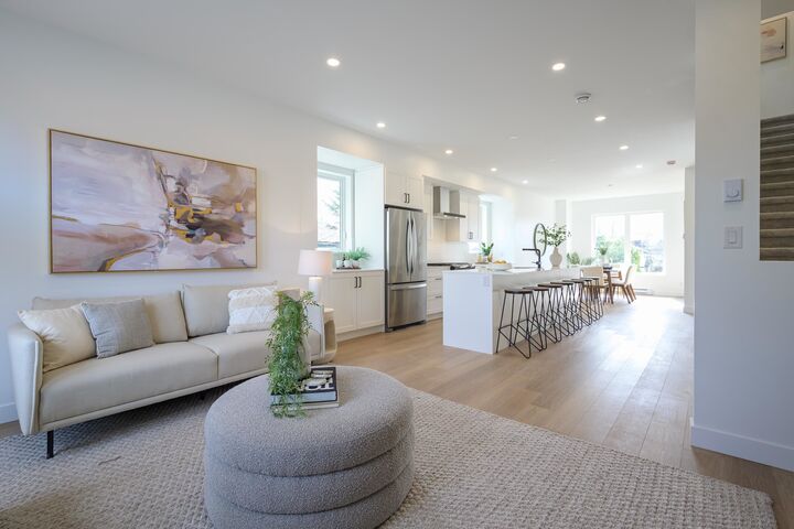 Property Photo: 4788 54A Street 1 BC V4K 3P1