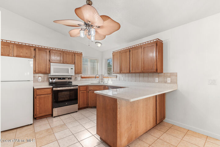 Property Photo:  370 S Glenwood Dr  ID 83854 