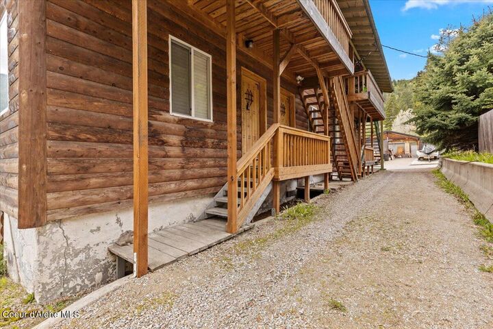 Property Photo:  306 2nd St 3  ID 83846 