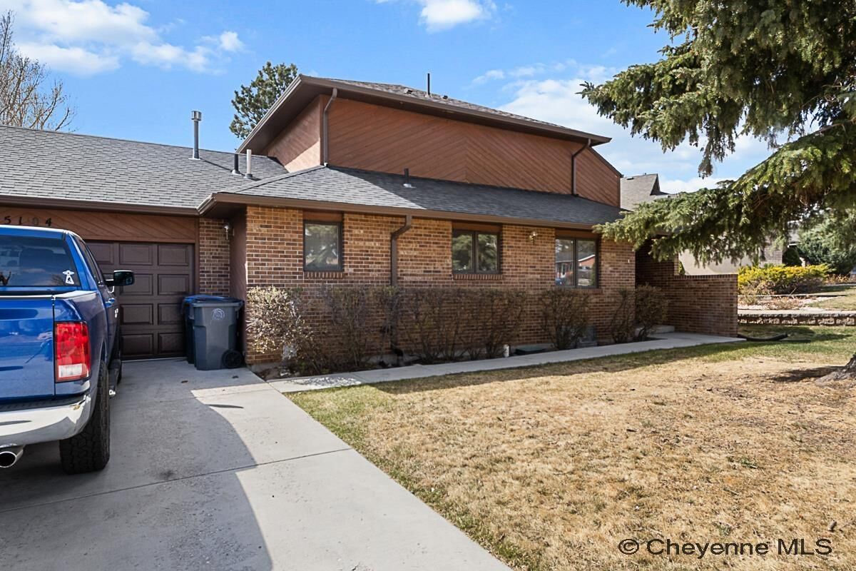 Property Photo:  5104 Syracuse Rd  WY 82009 