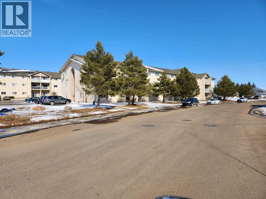 Property Photo:  6608 42  AB T9V 3L1 