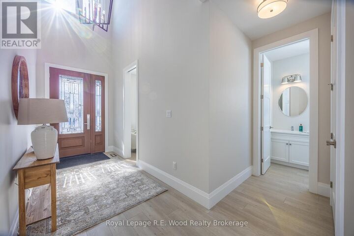 Property Photo: 11 Greenhill Drive ON N4G 0L4
